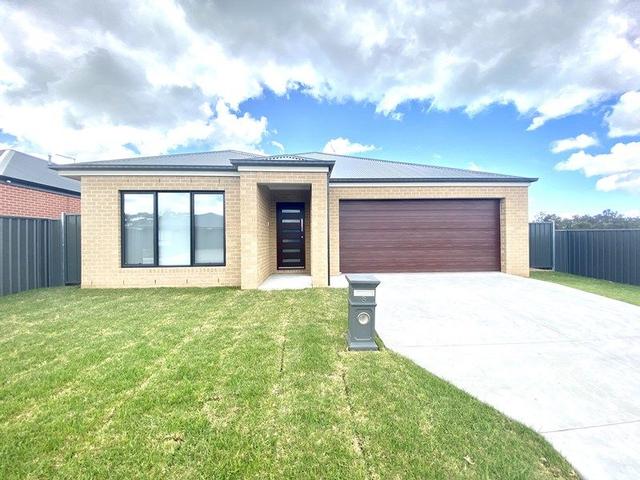 8 Stassen Court, NSW 2640