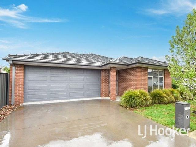 16 Hillsborough Crescent, VIC 3806