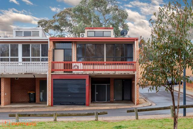 32 Waramanga Place, ACT 2611