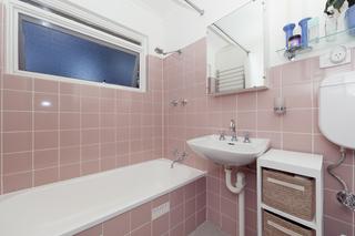 Bathroom (2014-01-09)