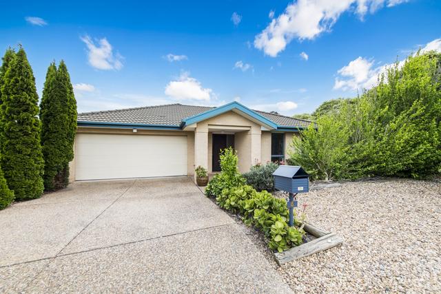4 Unwin Avenue, NSW 2619