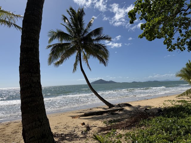 6 Miter St, QLD 4852