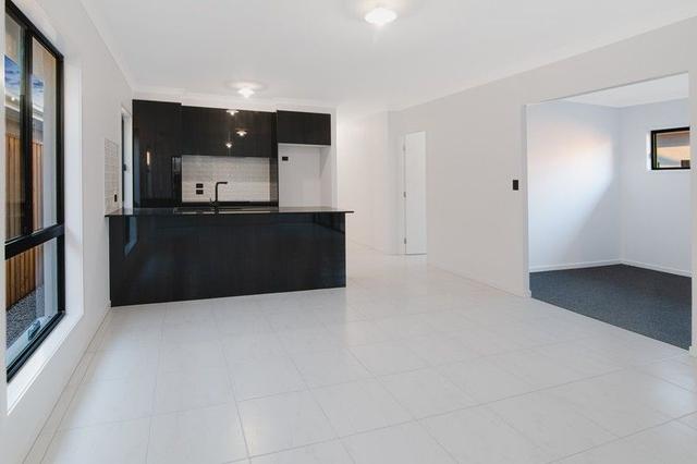 73 Foreshore Street, QLD 4209