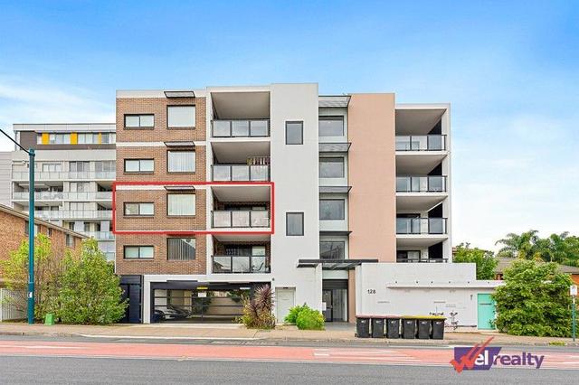 4/128 Moore St, NSW 2170