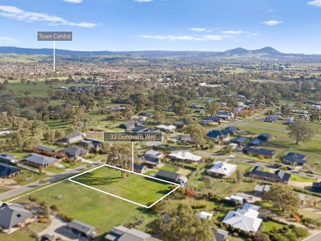 33 Donovans Way, VIC 3722