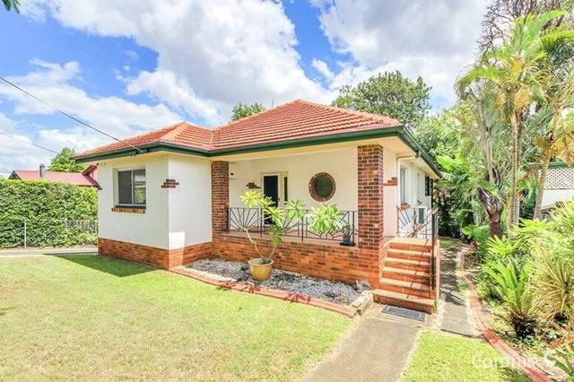27 Sterculia Ave, QLD 4121