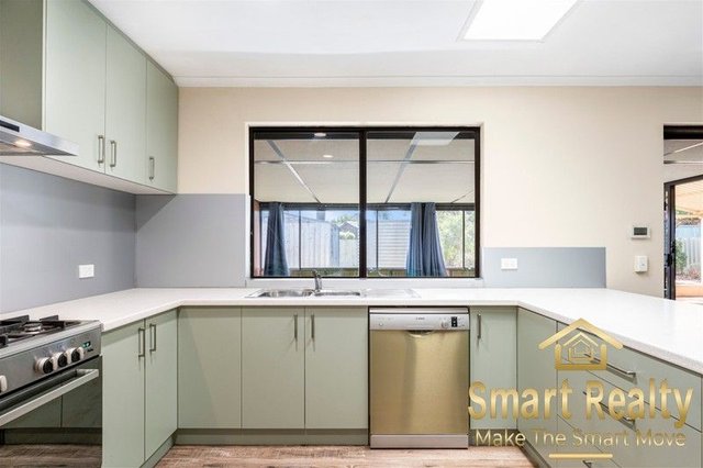 8 Joyner Way, WA 6112