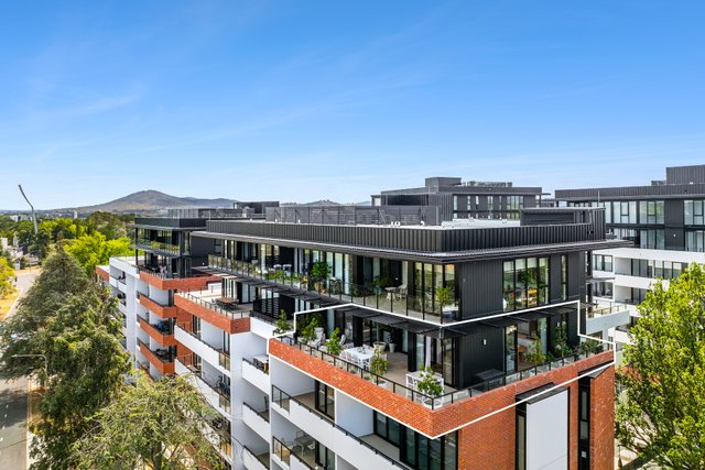 145/19 Captain Cook Crescent, ACT 2603