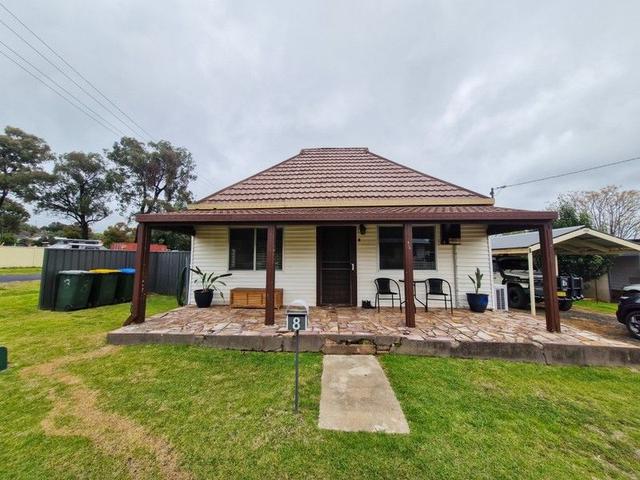 8 Bowman Street, NSW 2852