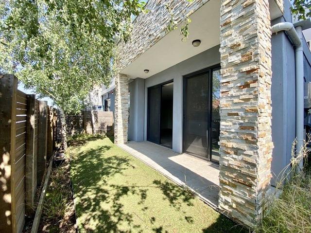 1/329 Neerim Road, VIC 3163
