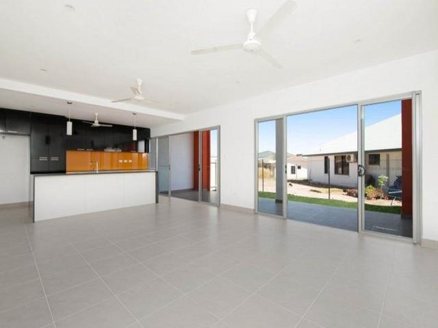 3/8 Angel Road, NT 0832