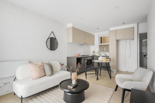 404/67 Bouverie Street, VIC 3053