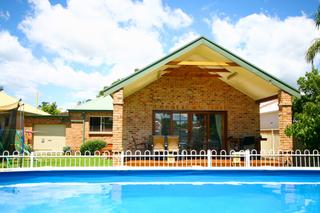 Backyard/Pool