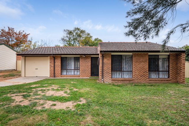17 Cromwell Circuit, ACT 2905