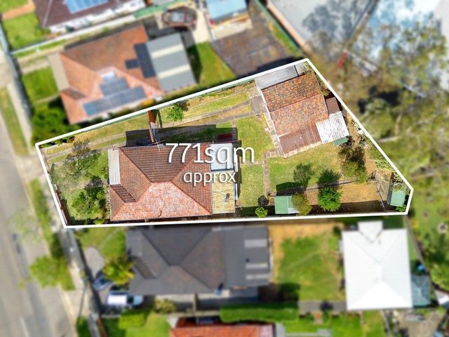 85 Canarys Road, NSW 2196