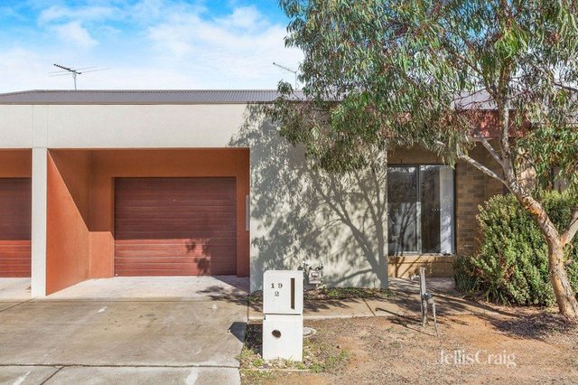 2/19 Larson Avenue, VIC 3029