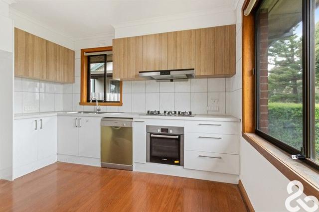 13 Winter Crescent, VIC 3073