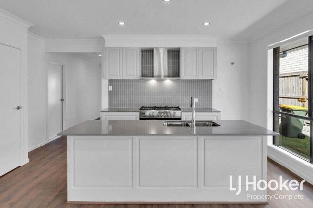 45 Yellowstone Circuit, QLD 4207