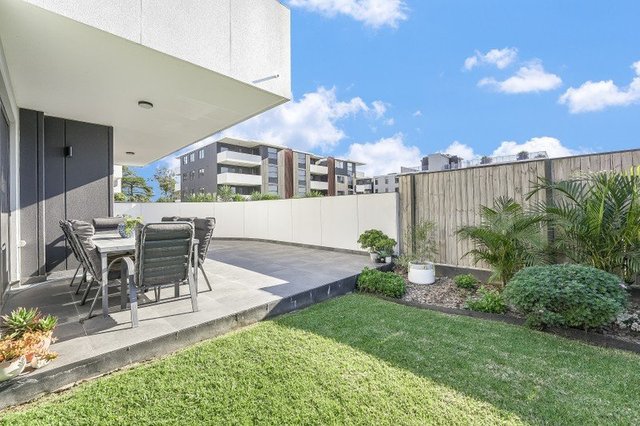 2/51-55 Hutton Road, NSW 2174