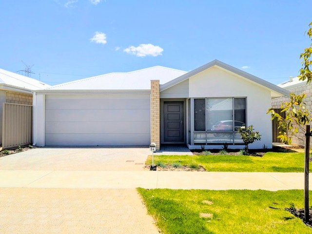 54 Desert Pea Loop, WA 6112