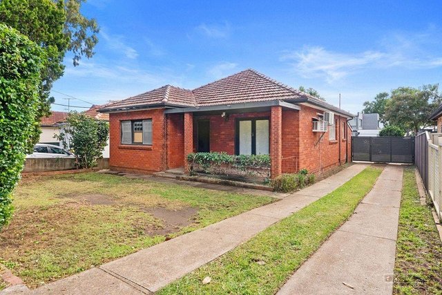 182 Marco Avenue, NSW 2213