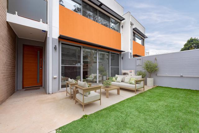 2/5 David Street, ACT 2602