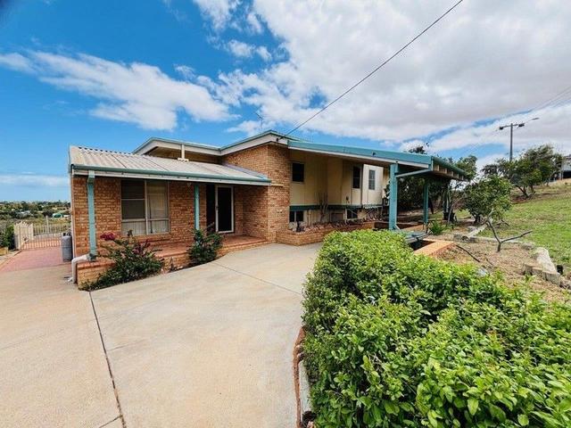 10 Craggs Court, WA 6701