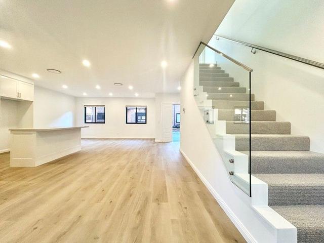 2/87-89 Albert Road, NSW 2135