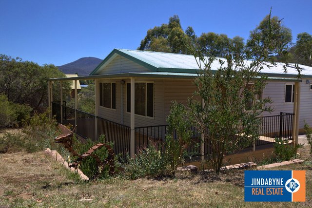 4A Gardenia Drive, NSW 2627