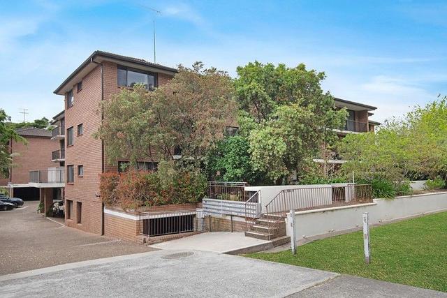 1/108-110 Kiora Road, NSW 2228