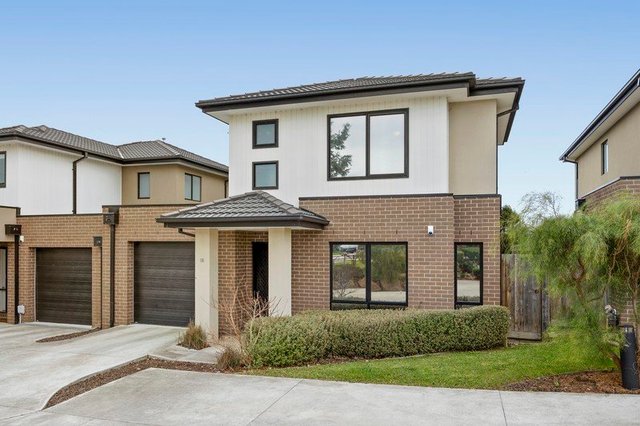 18 Hotelier Court, VIC 3977