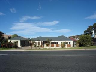 Frontyard (2006-08-12)