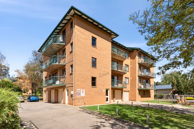 27/15 Mowatt Street, NSW 2620