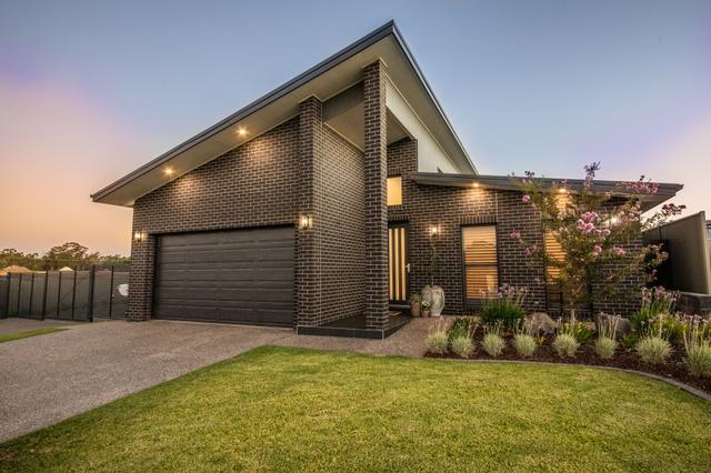 15 Ferrier Drive, NSW 2830