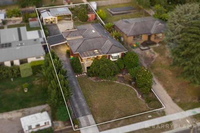9 Burns  Way, VIC 3793
