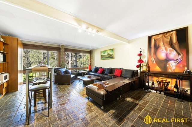 6 Blair Place, NSW 2075