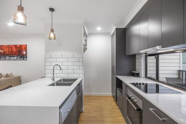 2/8 Monmouth Street, QLD 4170