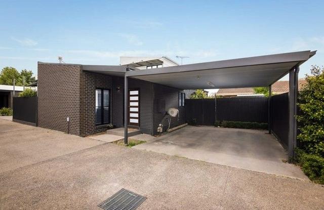 2/9 Pryors Road, VIC 3400
