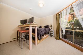 Bedroom 1 (2017-05-09)