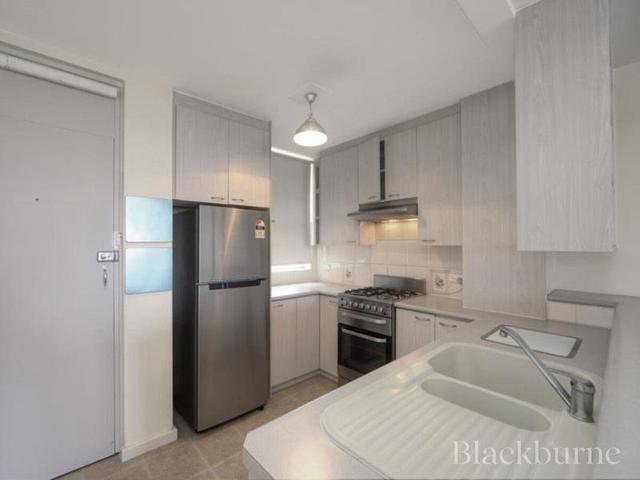 24/572 Newcastle Street, WA 6005