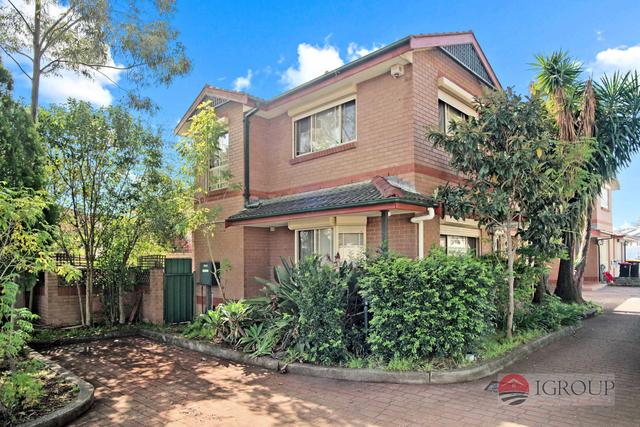 Unit 1/29 Flowerdale Rd, NSW 2170