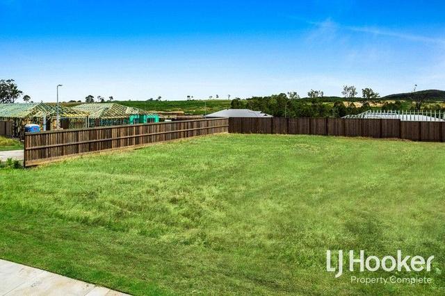 42 Petermann Circuit, QLD 4207