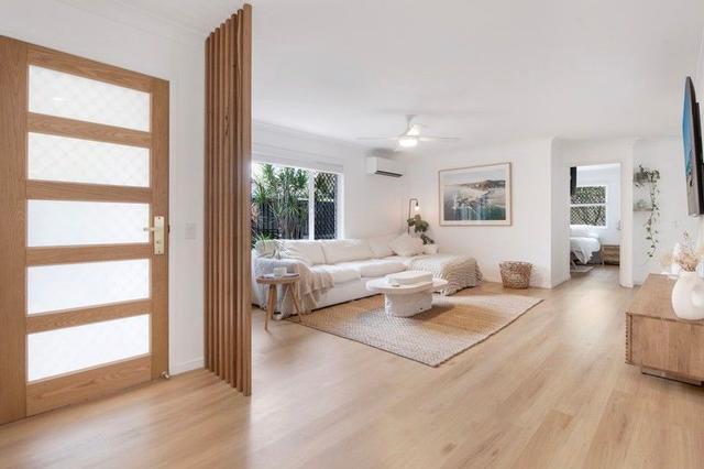 2/20 Mollys Place, QLD 4223