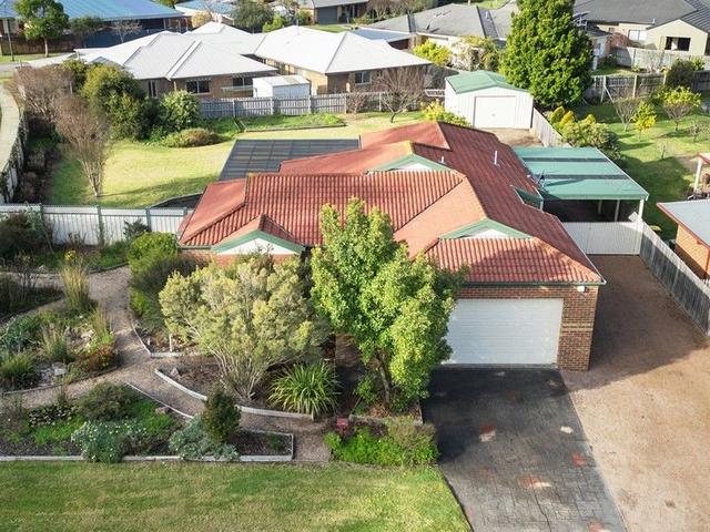 38 Charlton Place, VIC 3875