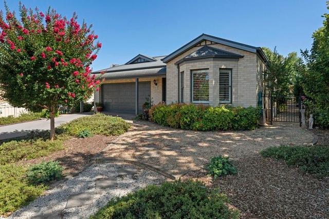 57 Cambridge Drive, VIC 3722