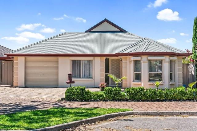 10 St James Place, SA 5086