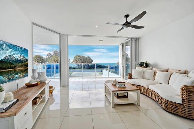 2/15 Esplanade, QLD 4670