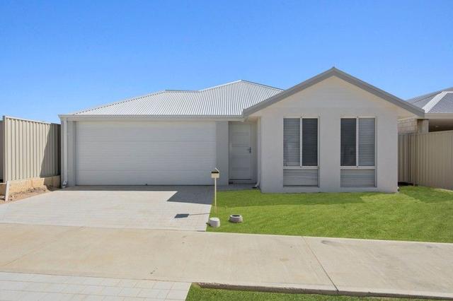 33 Golden Bay Drive, WA 6174