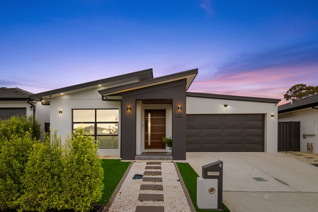 8 Barramundi Street, ACT 2914