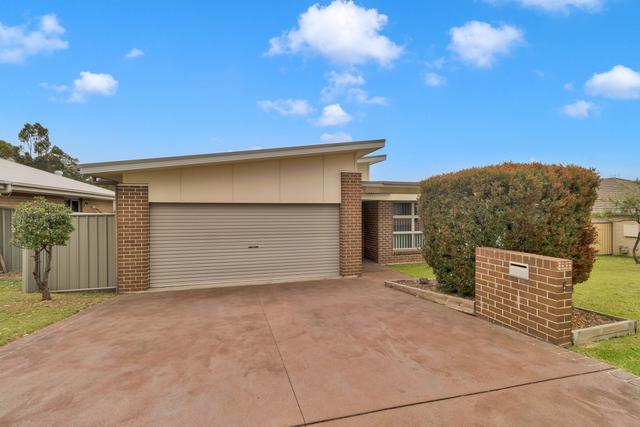 5 Chablis Drive, NSW 2325